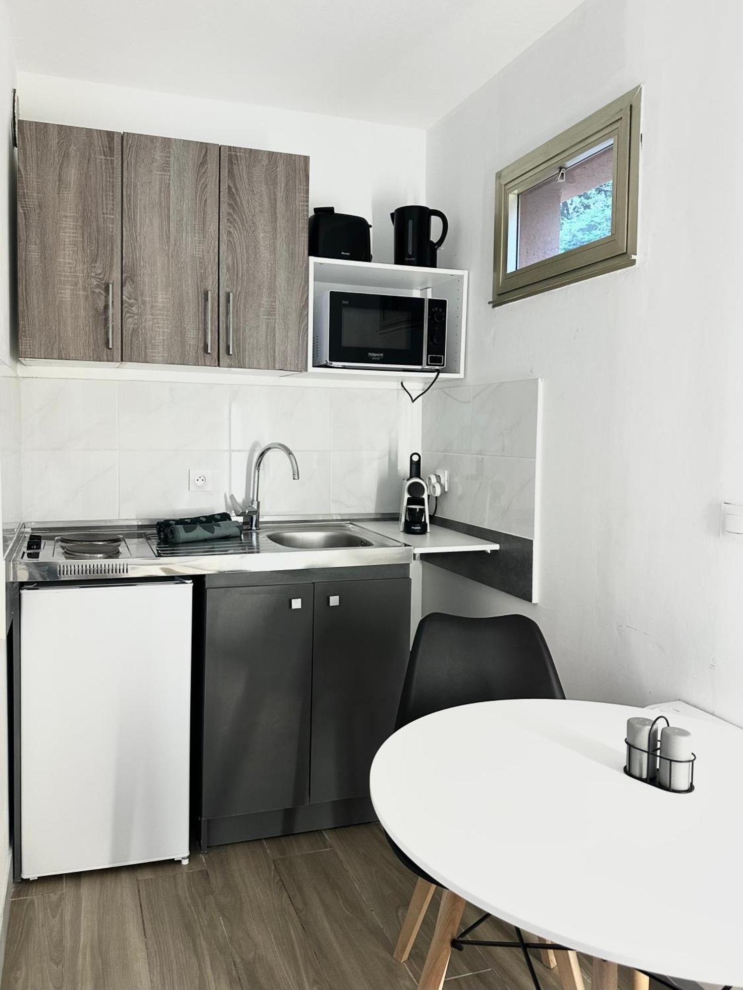 Evasion : Baignoire Spa, Ac, Wifi, Netflix Apartamento *